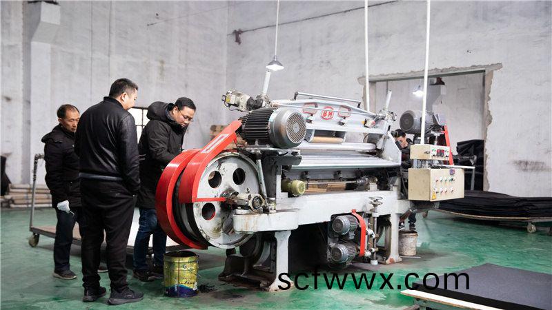 加(jia)工(gong)現(xian)場(chang)